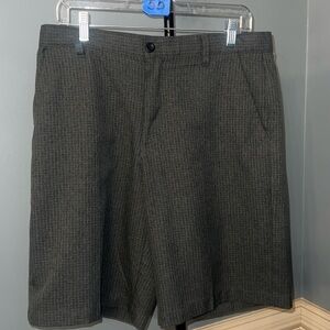 Izod Men's Charcoal Flat Front Shorts